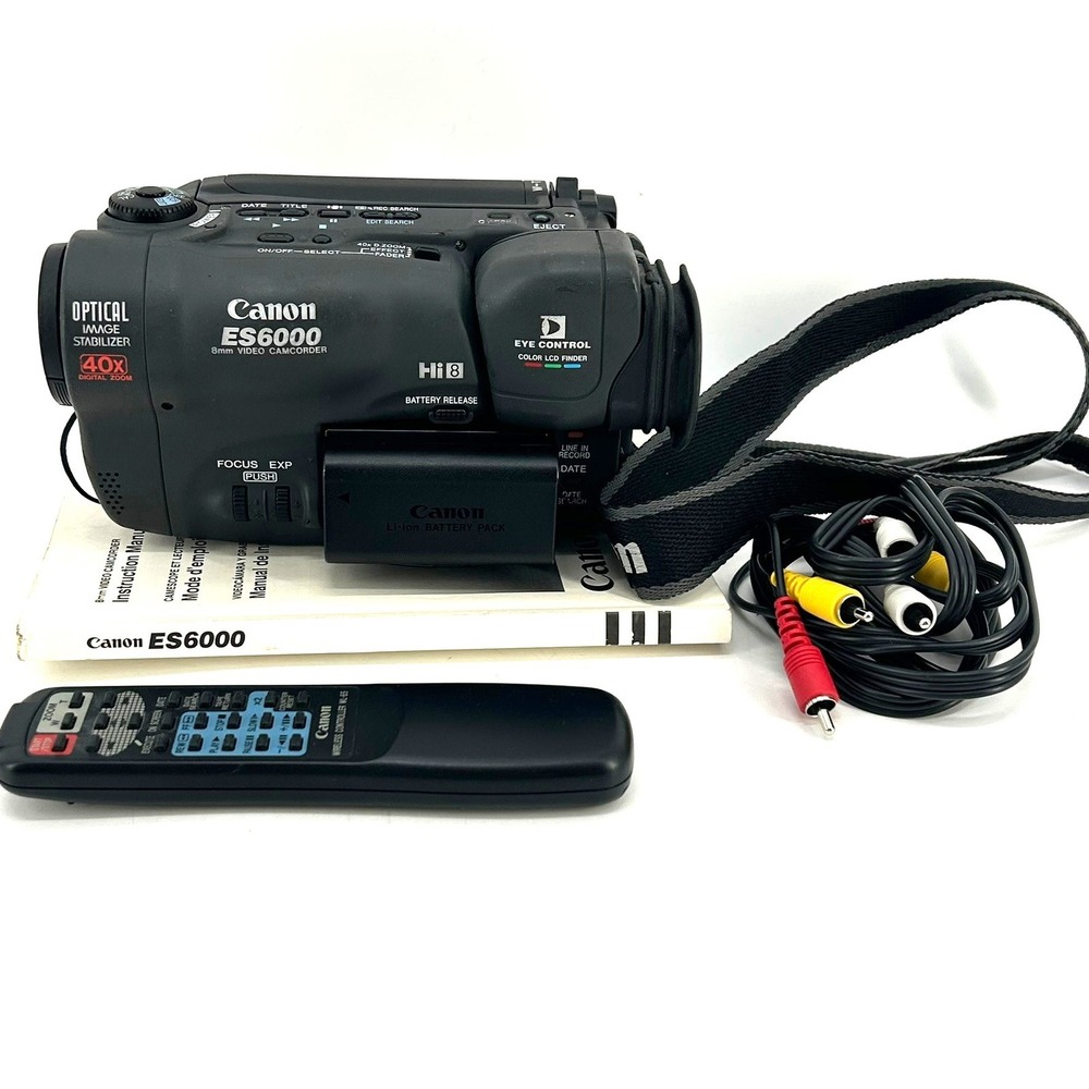 Canon ES300V 8mm Video Camcorder Video8 Camera with Charger/2 Batteries & Manual